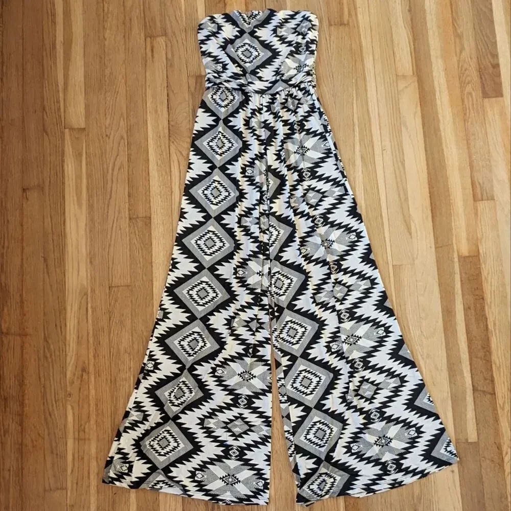 Auditions Boutique Black and White Aztec Tribal Strapless Jumpsuit Wide Leg